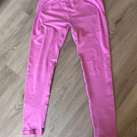 Oner active EFFORTLESS SEAMLESS LEGGINGS - Orchid Purple (size L) - Picture 4 of 8